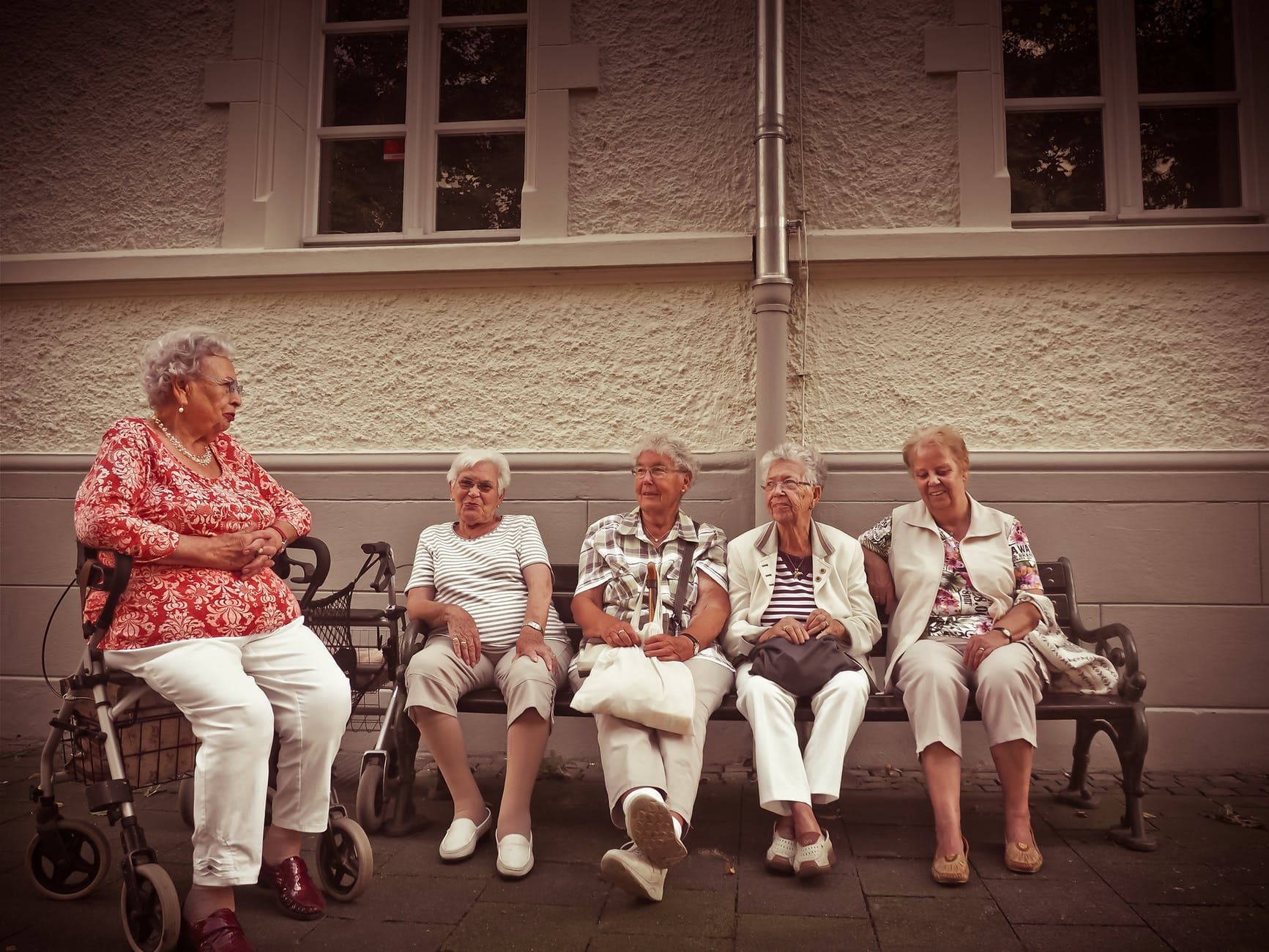 Casting Call: Alzheimers Association is Looking For Senior Citizens for Their Upcoming Commercial in Chicago, Illinois